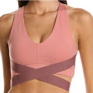 Le Ore Corso crossover sports bra. Size medium. Like new condition